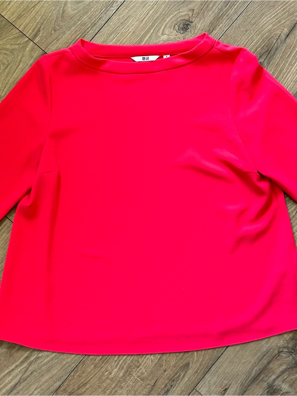 UNIGLO Women's Hot Pink Coral Long Sleeve Crewneck Top